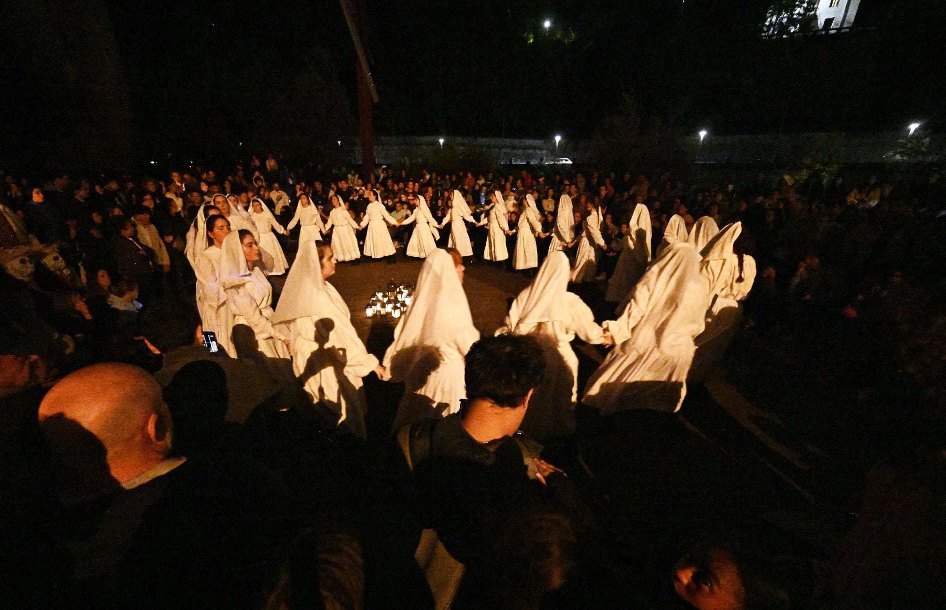 Makilak, kandelak eta mozorroak Tolosan