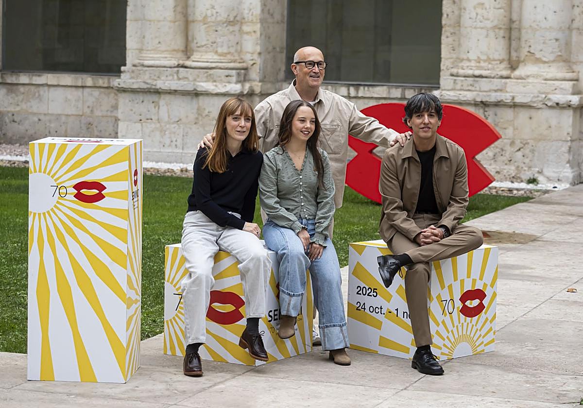 Elena Trapé, Carla Quílez, Javier Cámara y Diego San José, ayer en Valladolid.