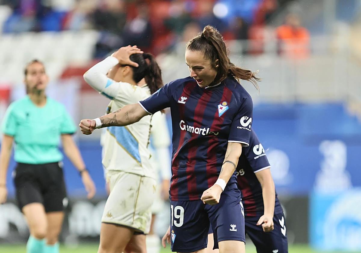 Sara Martín celebra el gol que anotó y valió para dar el triunfo al Eibar.