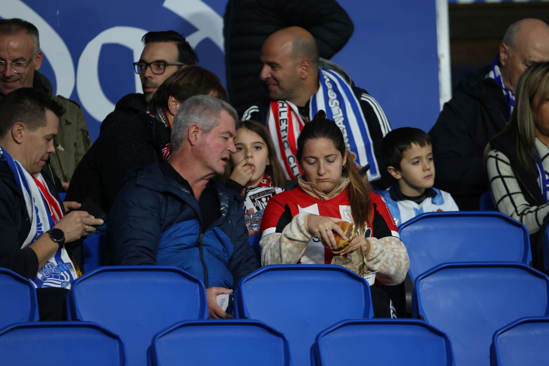 ¿Has estado en el derbi de Anoeta? ¡Búscate en la grada!