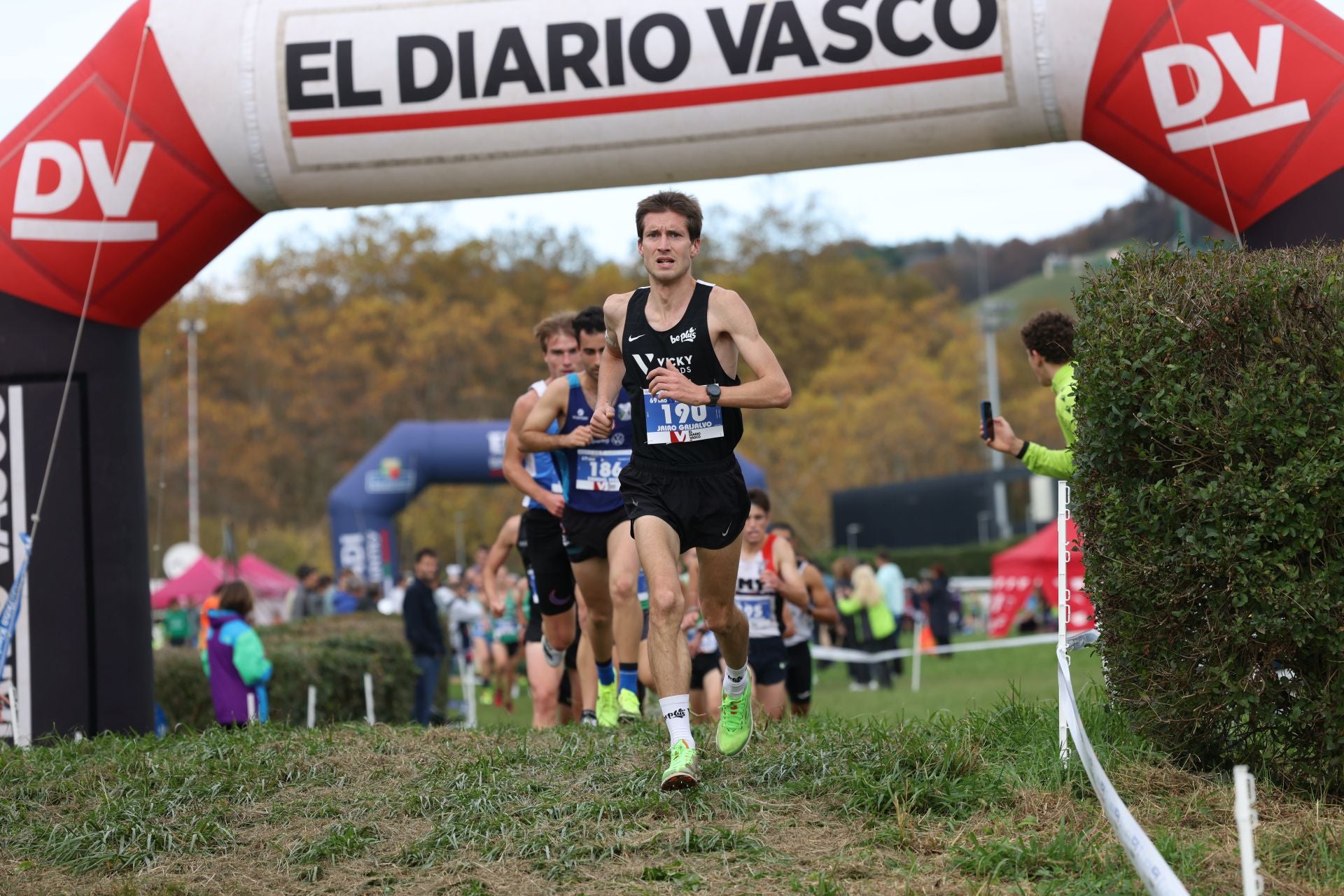 Los atletas kenianos dominan la prueba