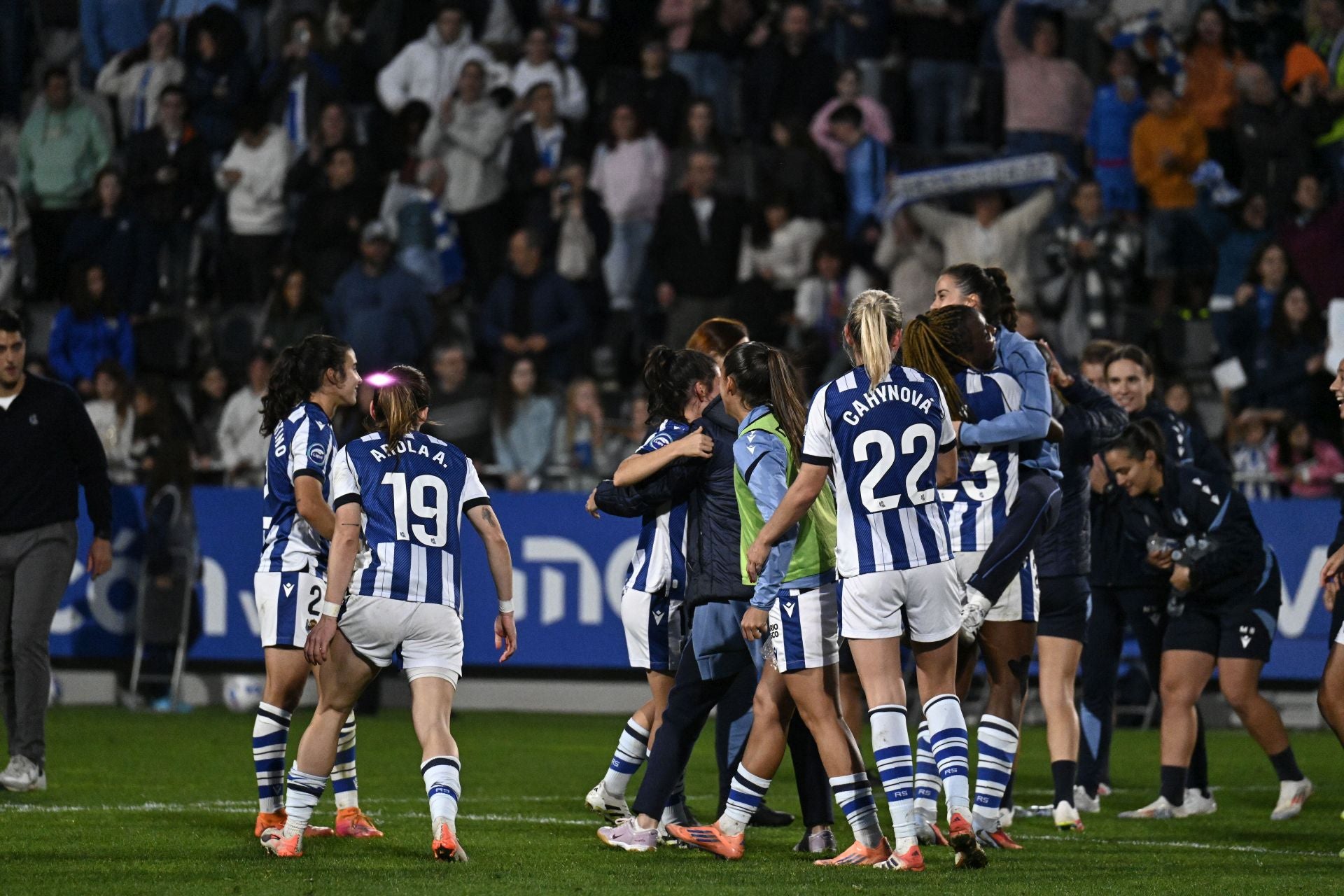 La celebración de la victoria ante el Barça, en imágenes