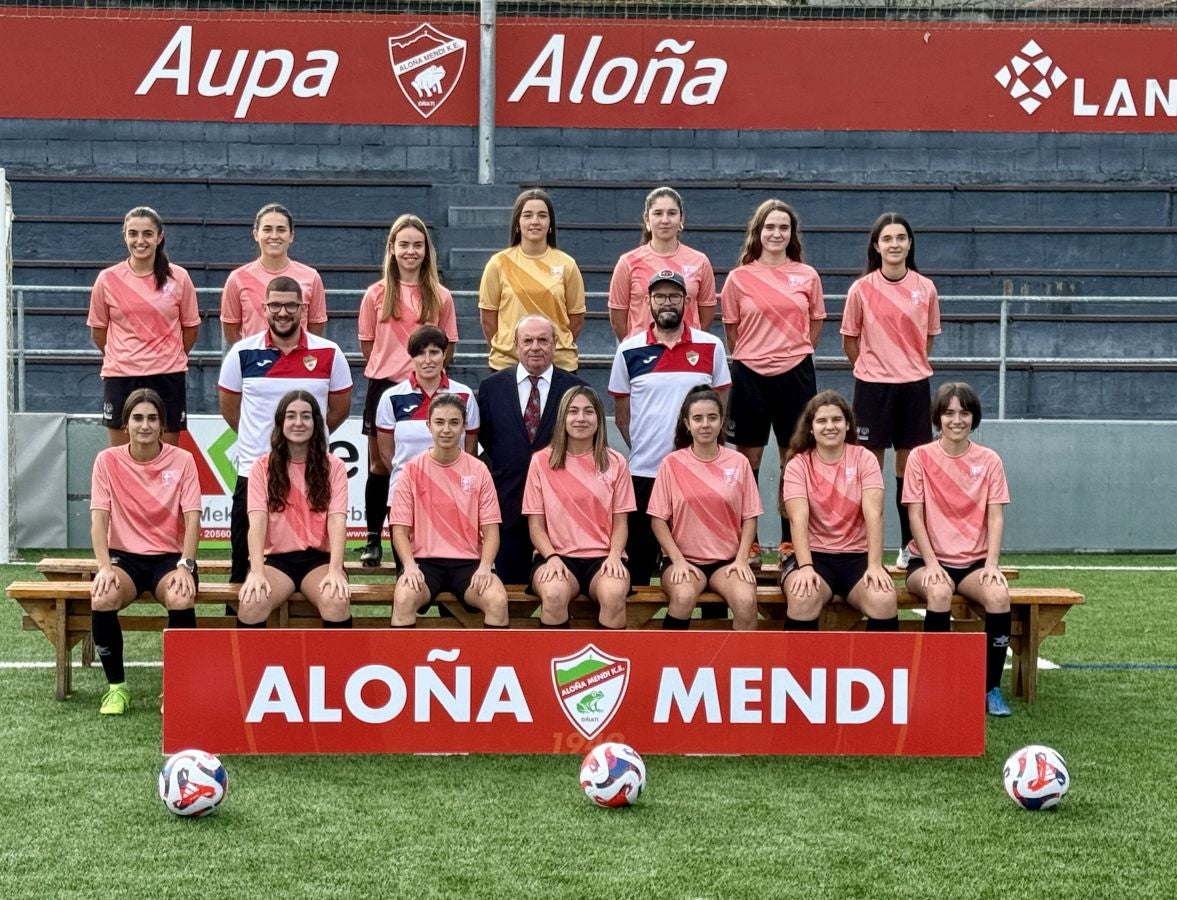 El Aloña Mendi posa en familia