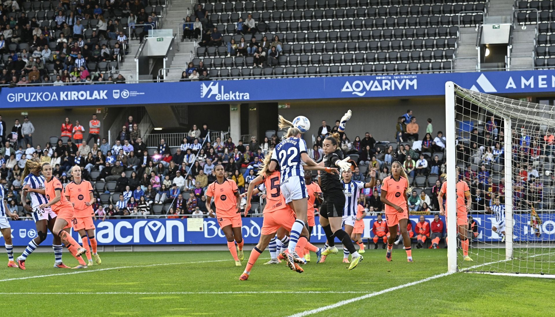 Las mejores imágenes del Real Sociedad - Barcelona