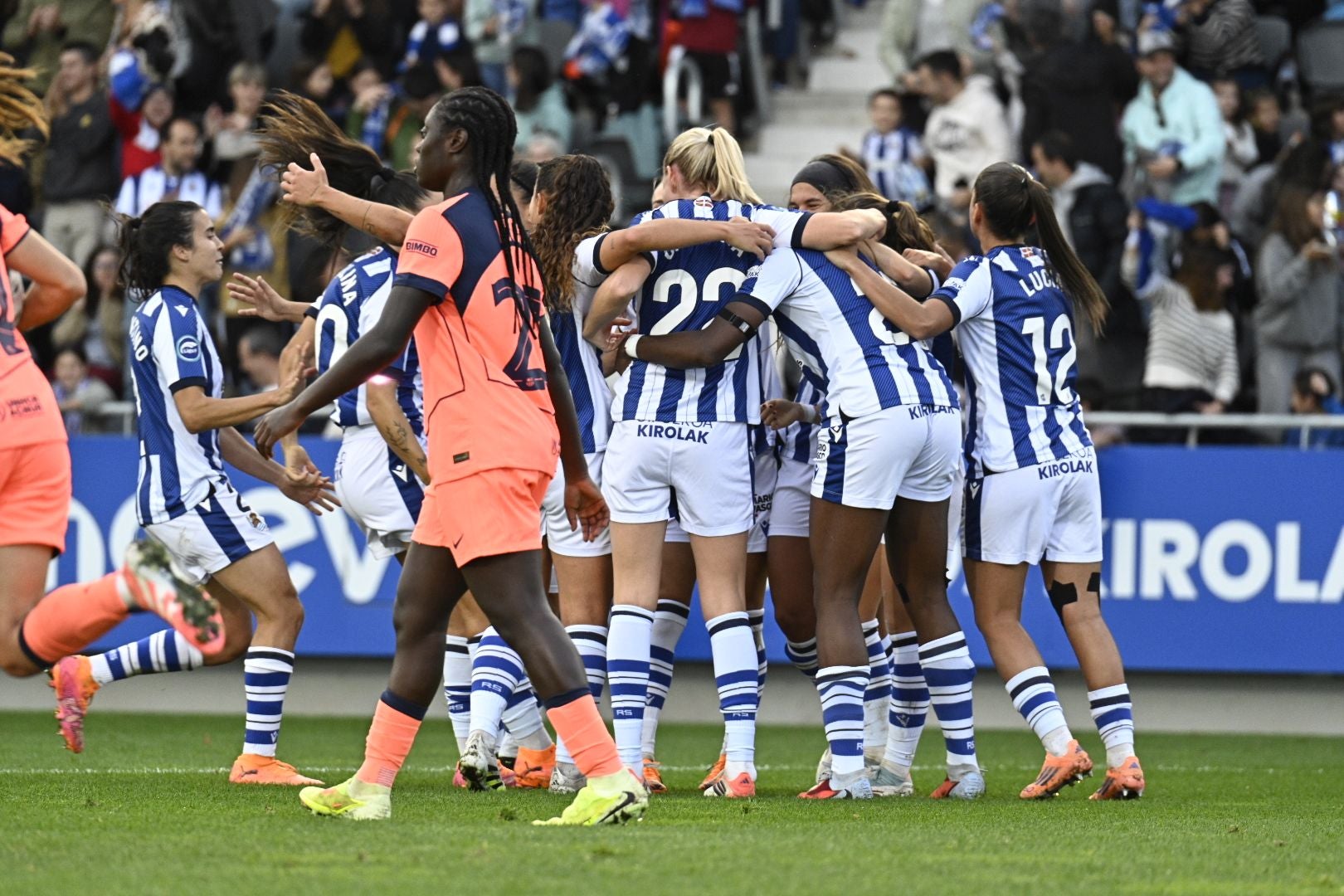 Las mejores imágenes del Real Sociedad - Barcelona