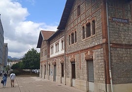 El Gazteleku tiene su sede en la antigua estación.