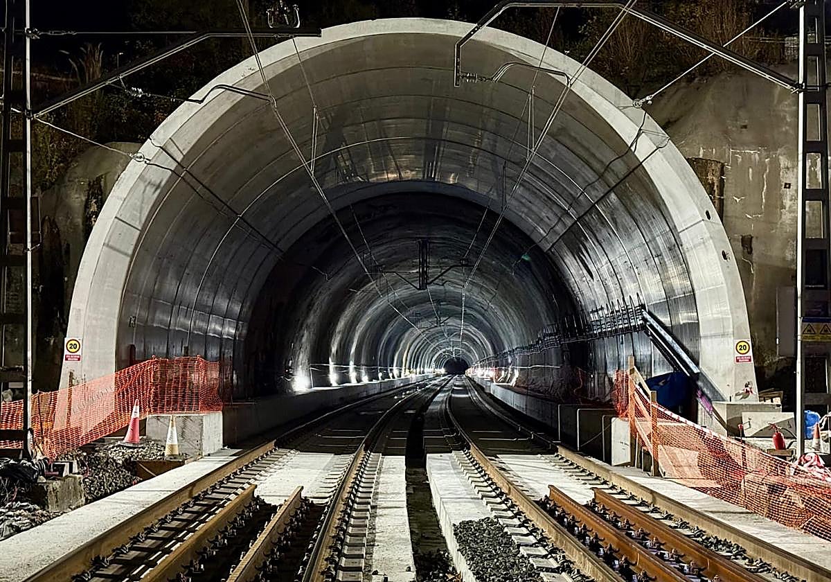 Imagen del estado del túnel de Gaintxurizketa este miércoles.
