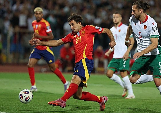 Mikel Oyarzabal, en uno de los goles logrados ante Bulgaria.