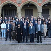 Hizkuntza Ofizialen Kontseilua eratzeko bileran parte hartu zuten ordezkariak.