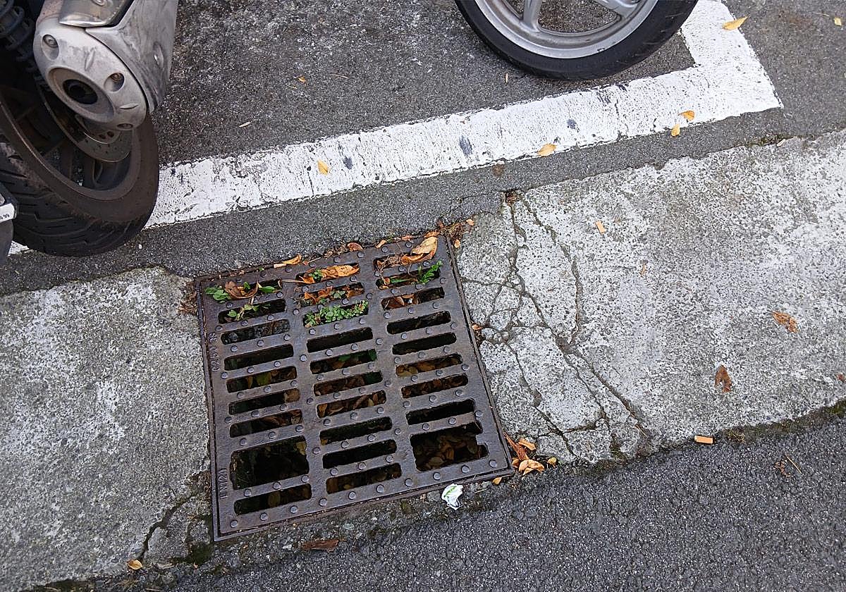 ¿Quién repara las alcantarillas rotas?