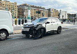 El turismo implicado en la colisión.