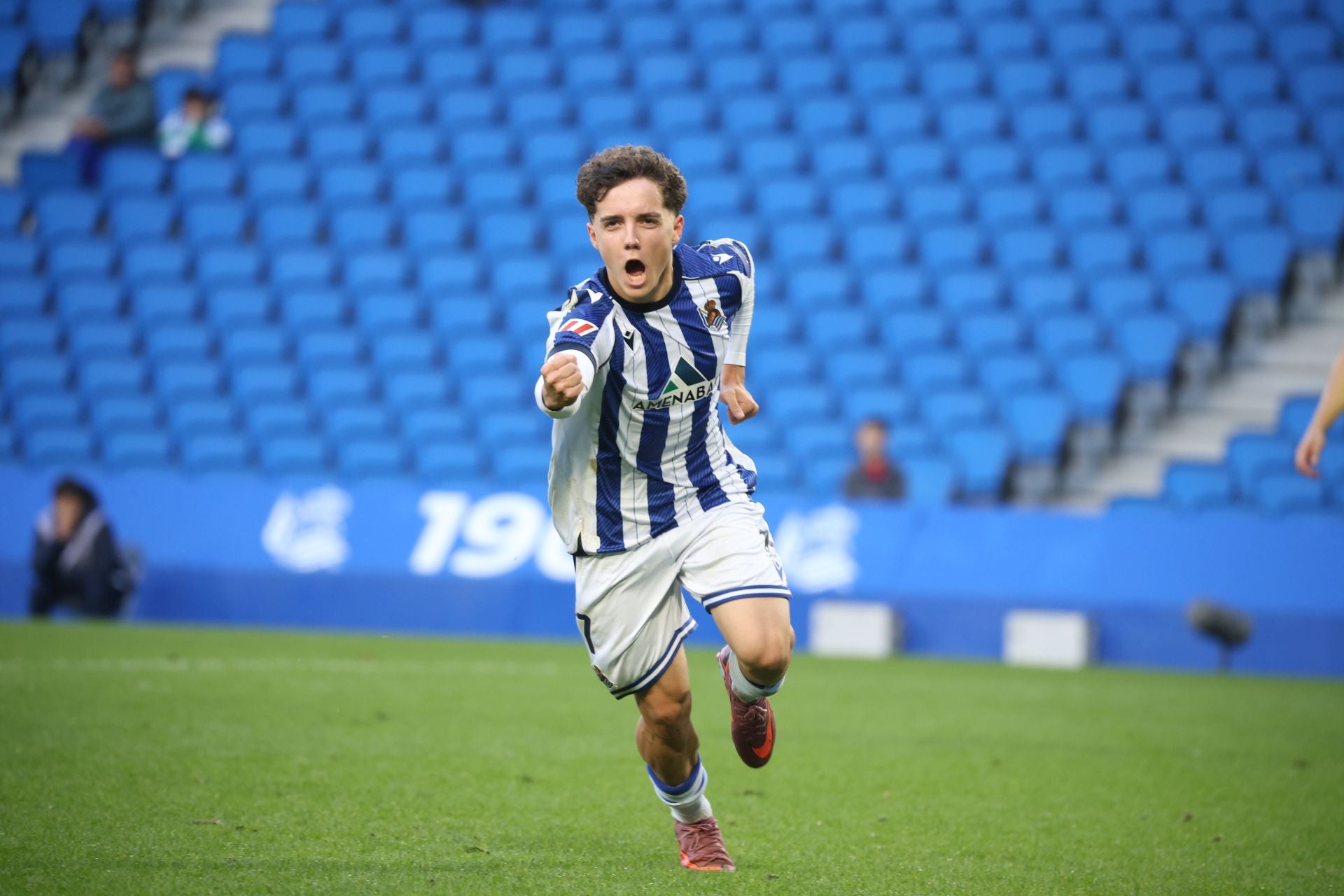 Dani Díaz llena de alegría Anoeta en el 98&#039; tras otra lección de competitivdad del Sanse