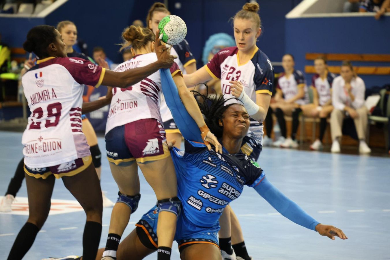 Super Amara Bera Bera 22-19 Dijon