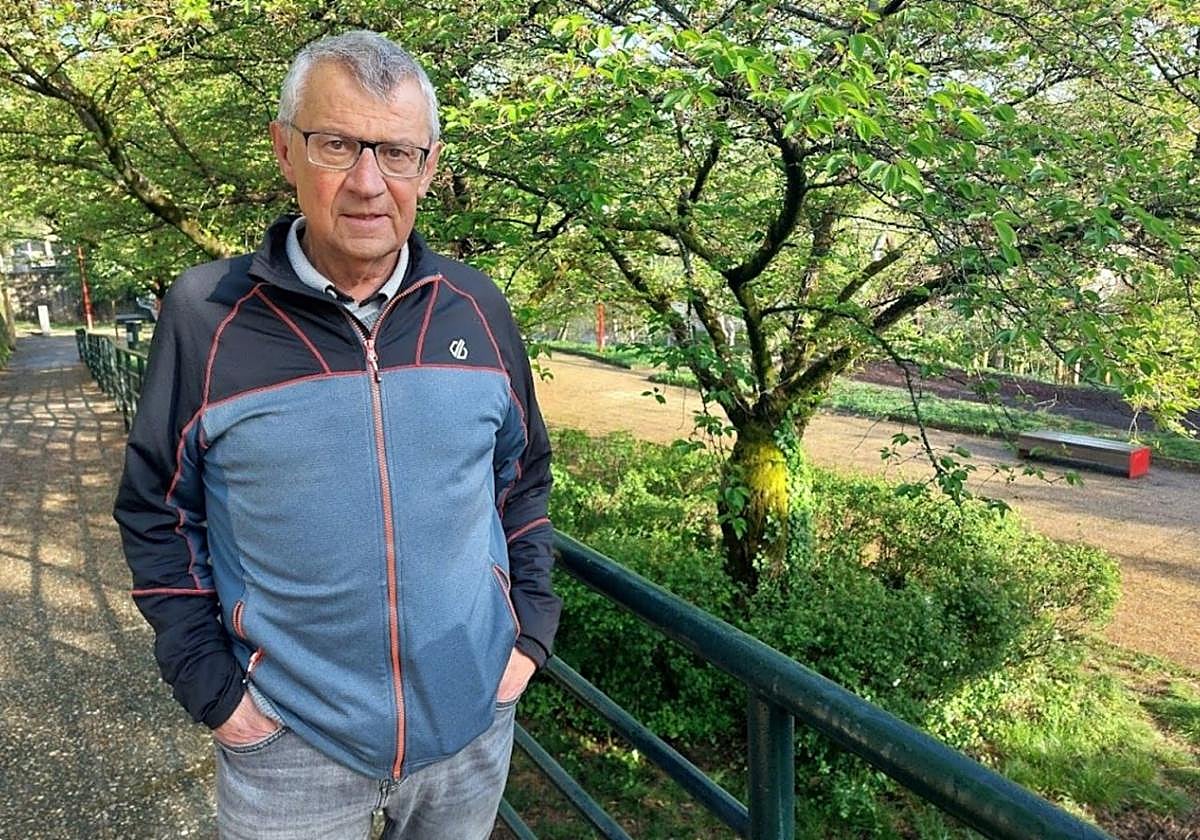 Iñaxio Sanz.Imagen del mes de abril de este año, cuando presentó su libro de itinerarios cortos.