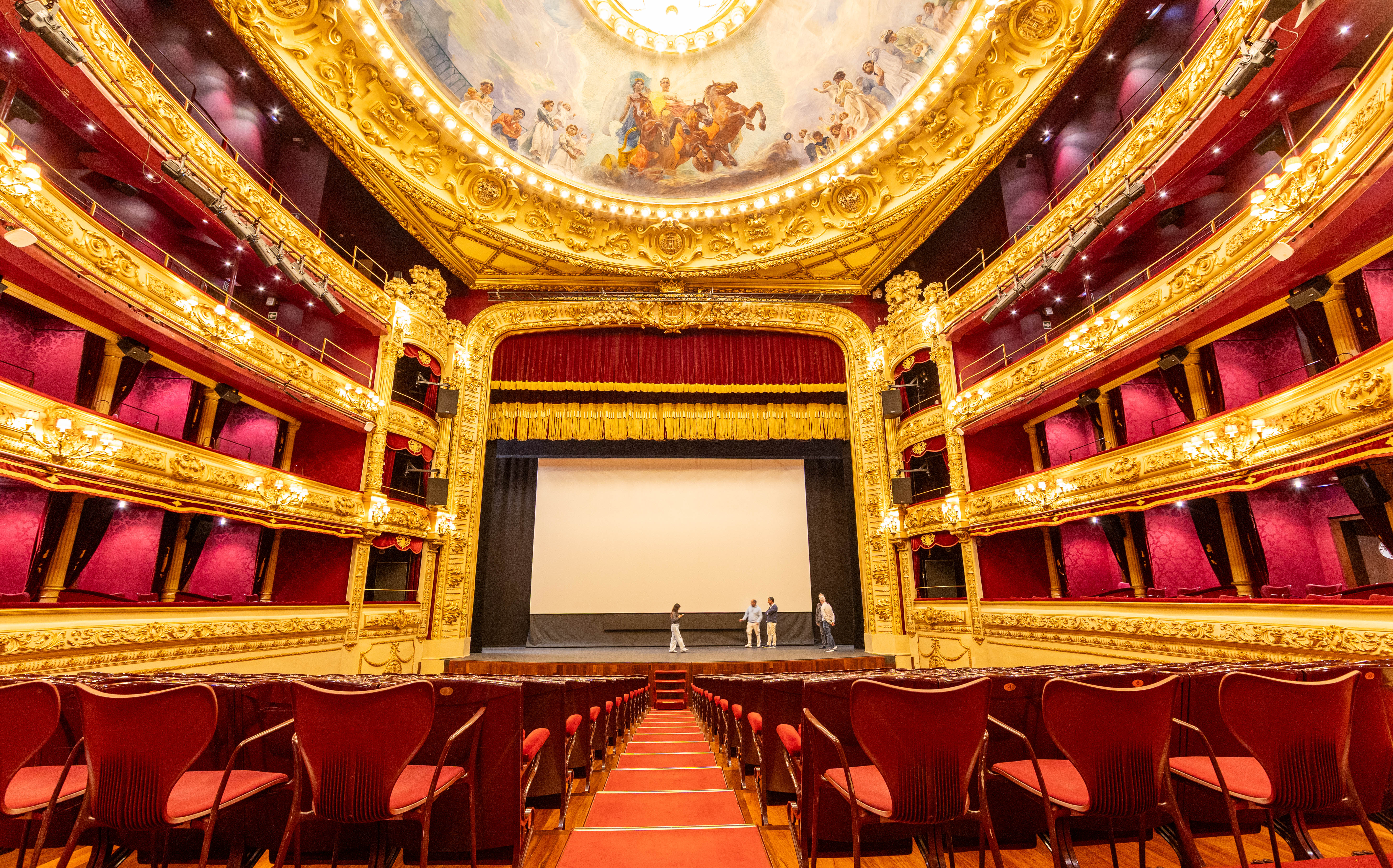 En las entrañas del Victoria Eugenia