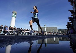 La Behobia - San Sebastián, a su paso por el Kursaal donostiarra