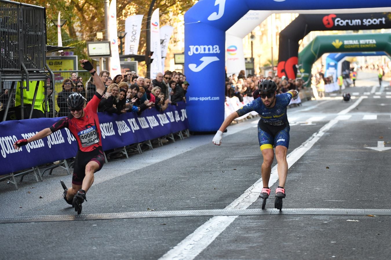 Las imágenes de la llegada a meta en el Boulevard de San Sebastián