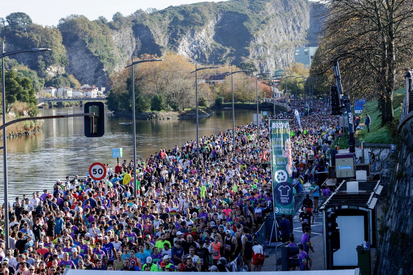 El paso de los corredores por Irun, en imágenes