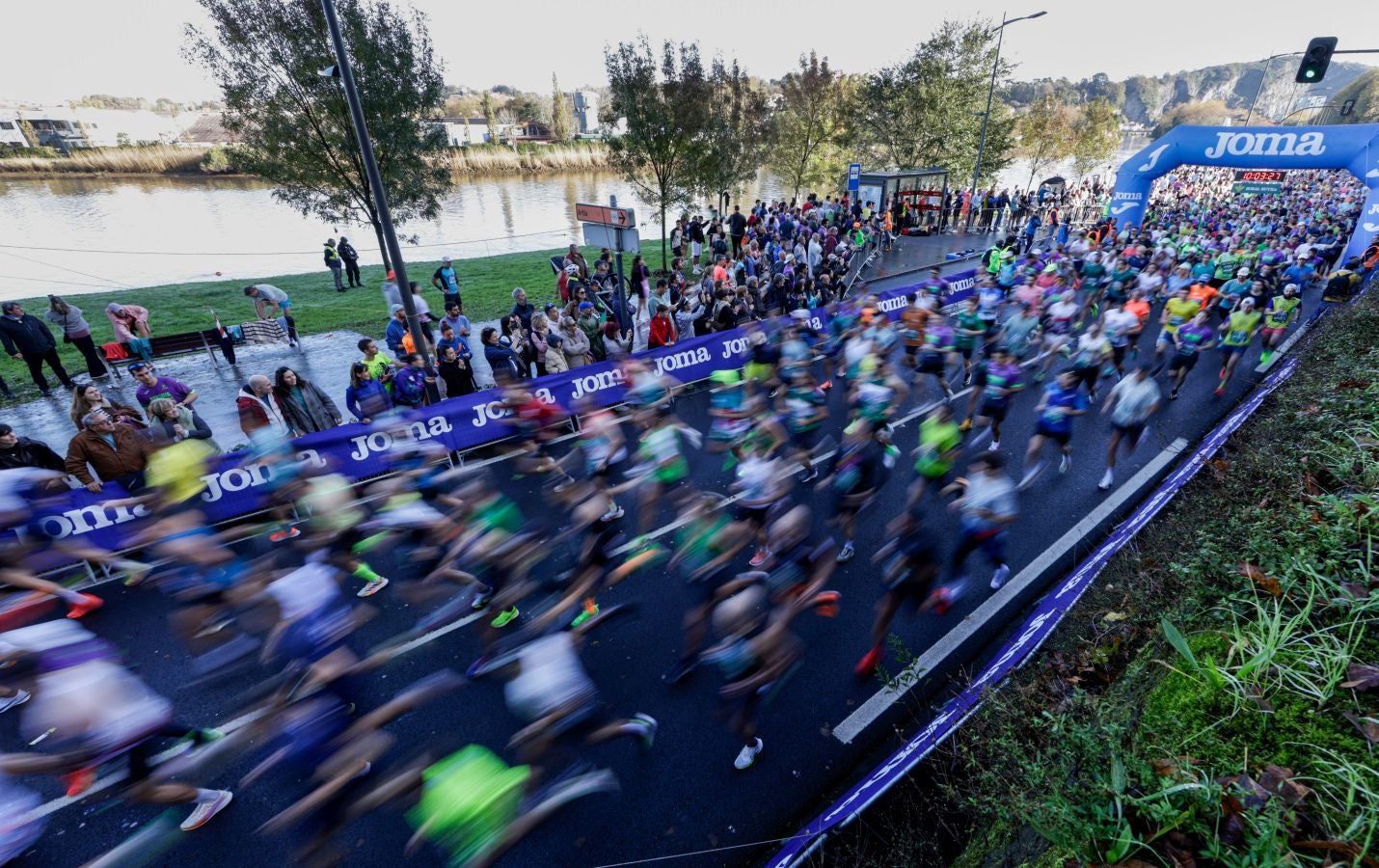 El paso de los corredores por Irun, en imágenes