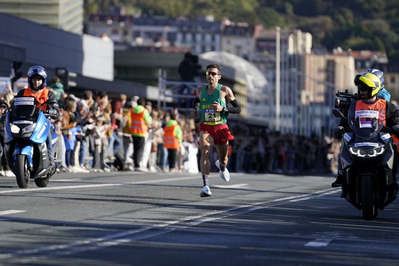 La Behobia - San Sebastián, a su paso por el Kursaal donostiarra