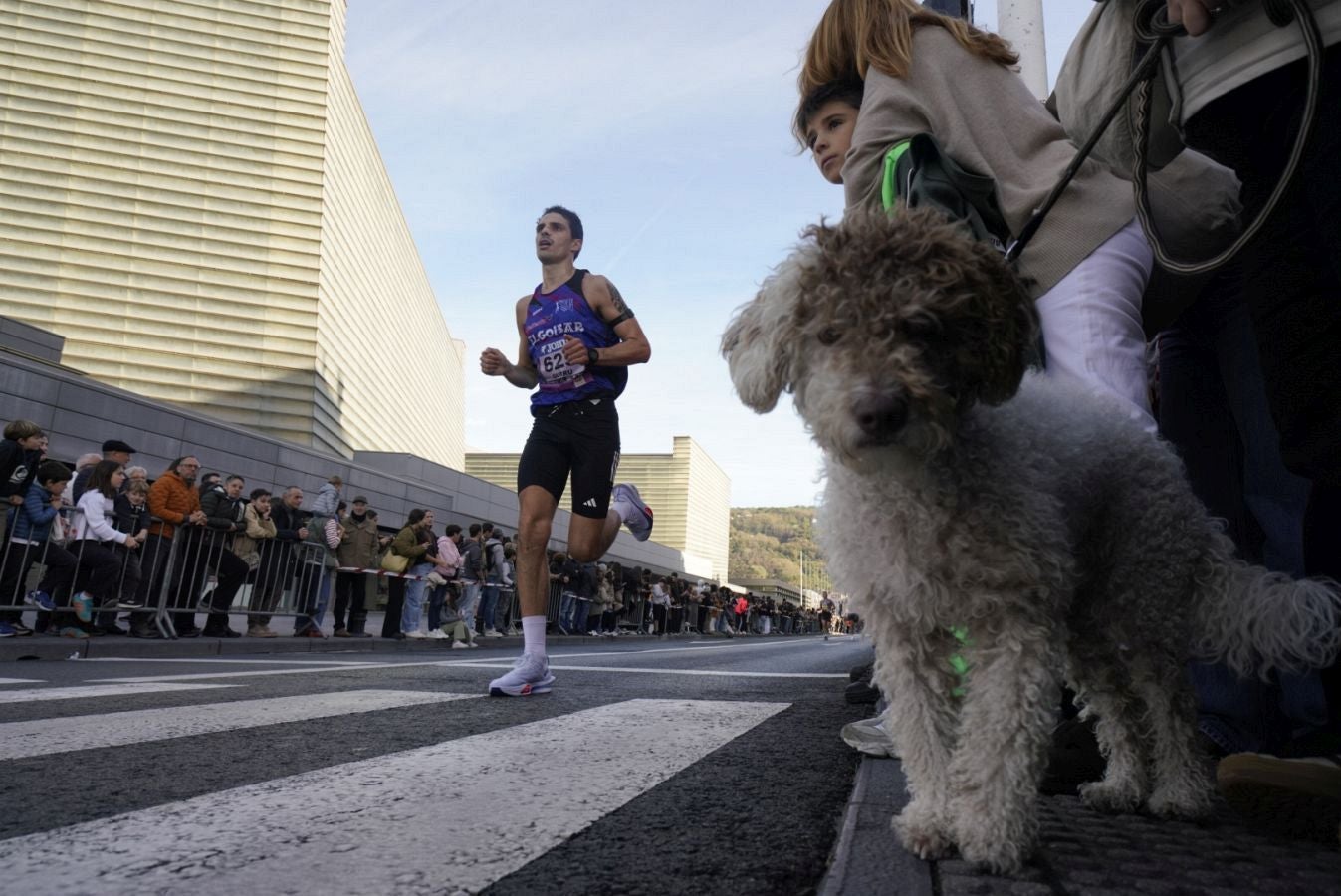 La Behobia - San Sebastián, a su paso por el Kursaal donostiarra
