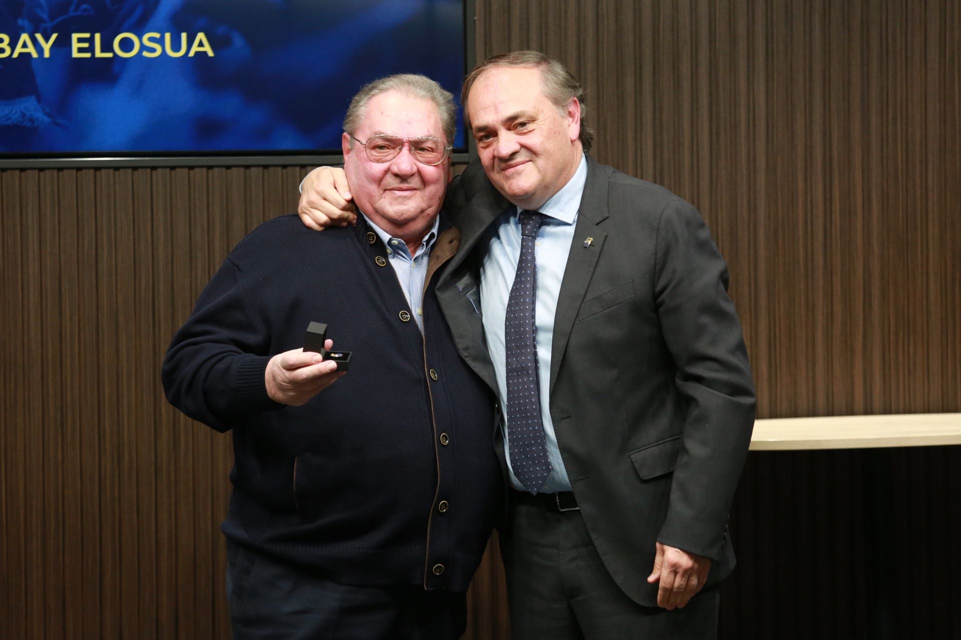 Un emotivo homenaje en Anoeta