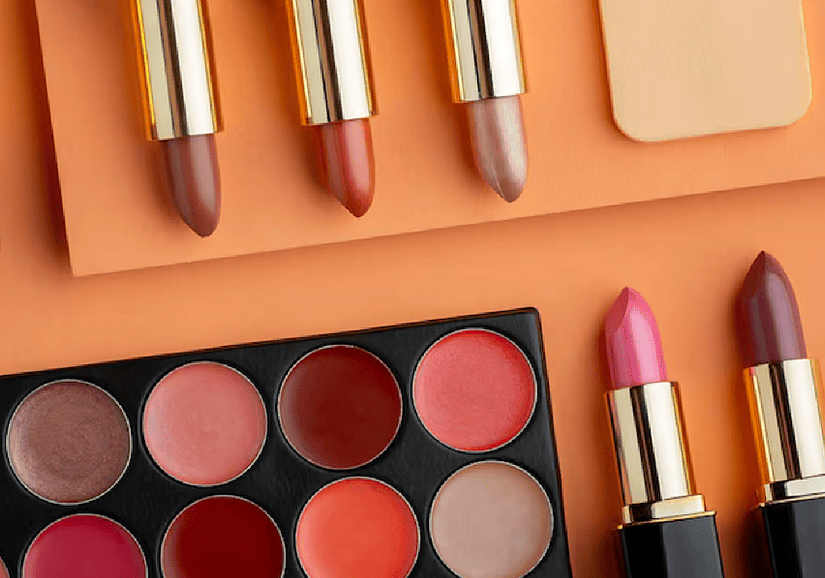 Guía rápida para elegir productos de maquillaje aromáticos sin riesgos