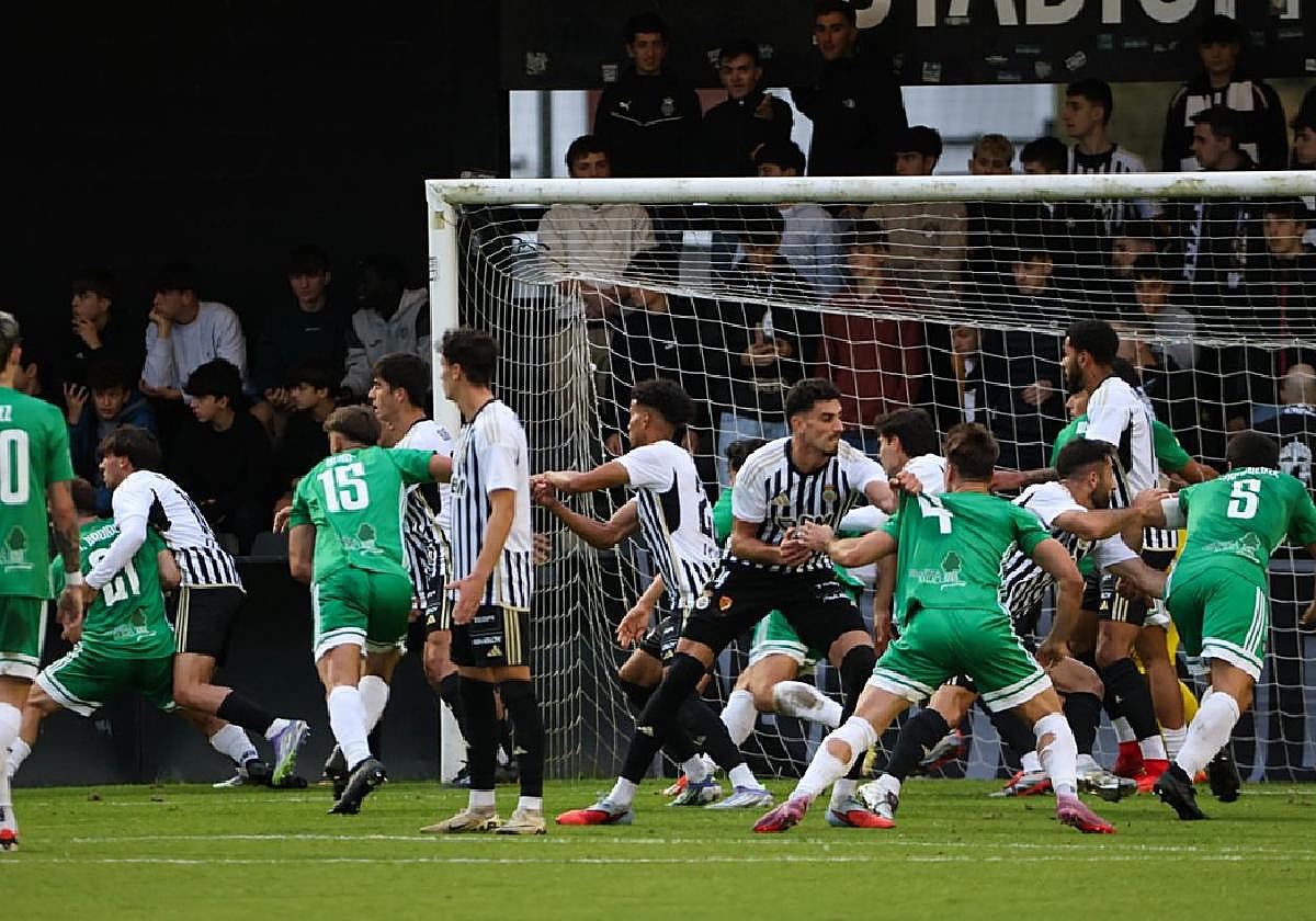 El Real Unión está destacando en la faceta defensiva esta temporada, en la que sólo ha encajado seis tantos en diez encuentros.