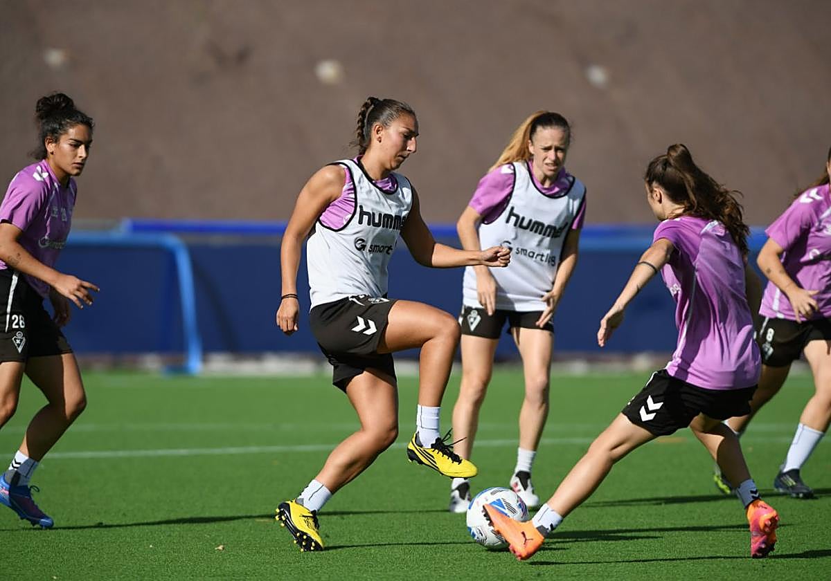 Las armeras, que conocieron este martes a su rival de octavos de final de la Copa de la Reina, se preparan para recibir al Espanyol el domingo.