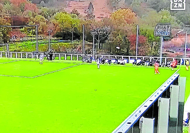 La imagen de televisión que ofrece la posición actual de la cámara en la que sobresale la pantalla del marcador.