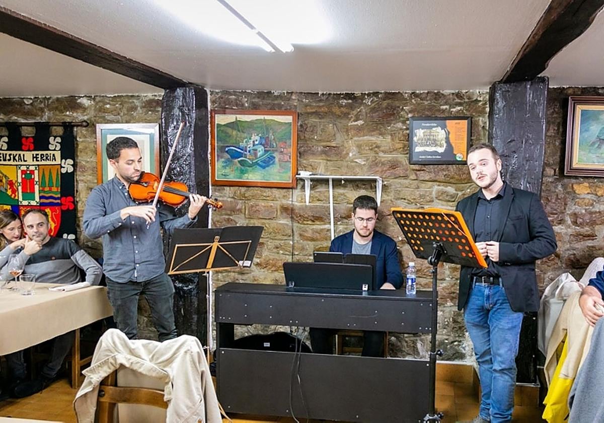 Urdangarin, Gezala y Doral amenizarán la cena del sábado en el Batzoki.