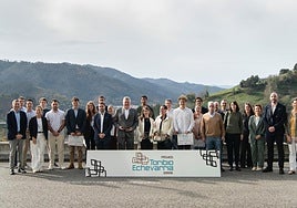 Foto de familia de los premiados