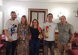 Los tres másters destacados este 2025. Nagore Prieto, Ana Montero y Iosu Hernández.