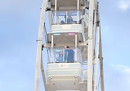 La noria empieza a girar