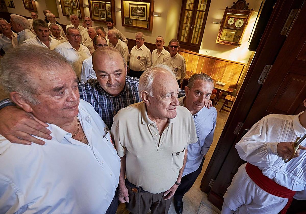 Imagen principal - Muere José Antonio Salas, histórico presidente de Gaztelubide