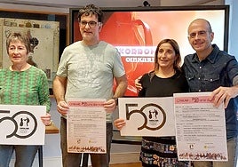 Maite Barandiaran, Eneko Arteaga, Beatriz Unzue eta Agus Barandiaran aurkezpenean.