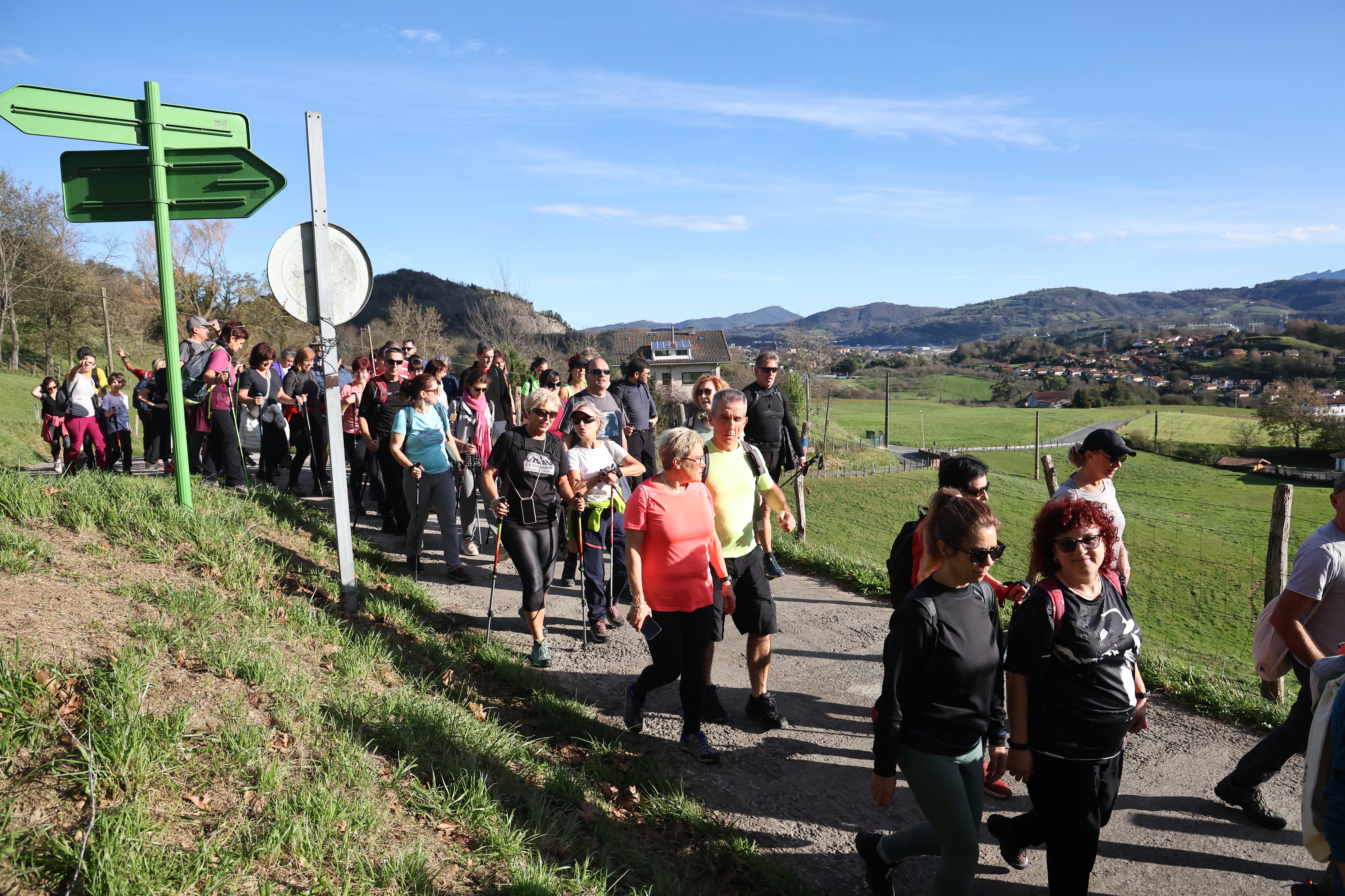 Éxito de la salida al Buruntza con Mendira