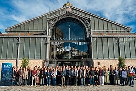 ELENeko Batzar Nagusiaren talde argazkia, Europako hizkuntza-eragileen ordezkariekin.