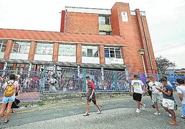 La Fiscalía de Menores investiga el «acoso» de 50 alumnos a una profesora en Plentzia