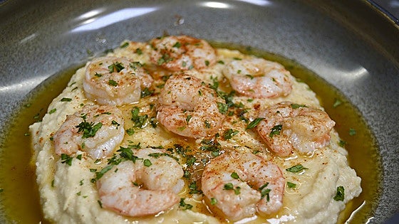 Receta de hummus con gambas al ajillo
