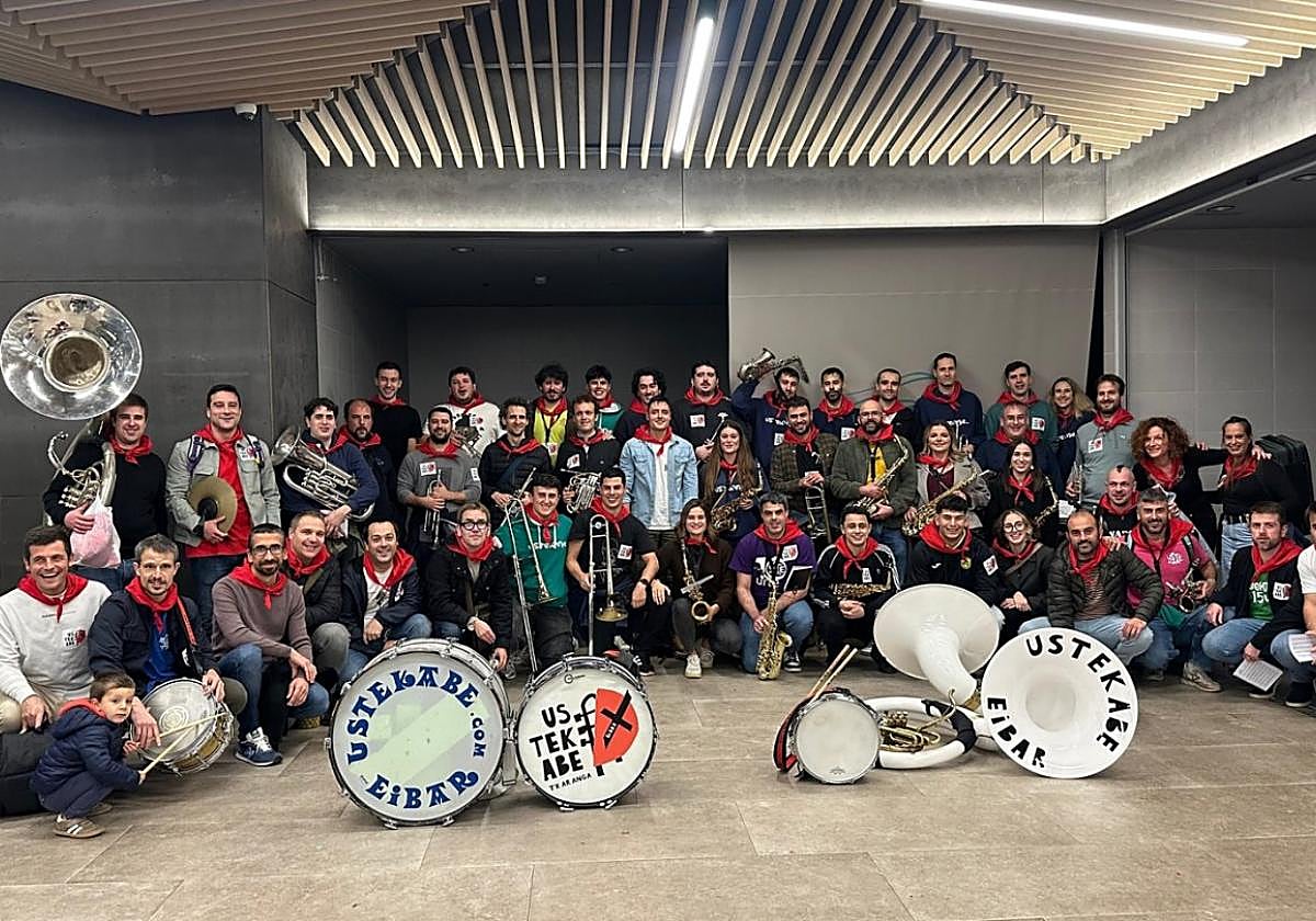 Celebración de 25 años festivos de Ustekabe