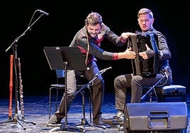 Stefan Diaconu y RaduRatoi, MoldoDuo, en Kultur Etxea.
