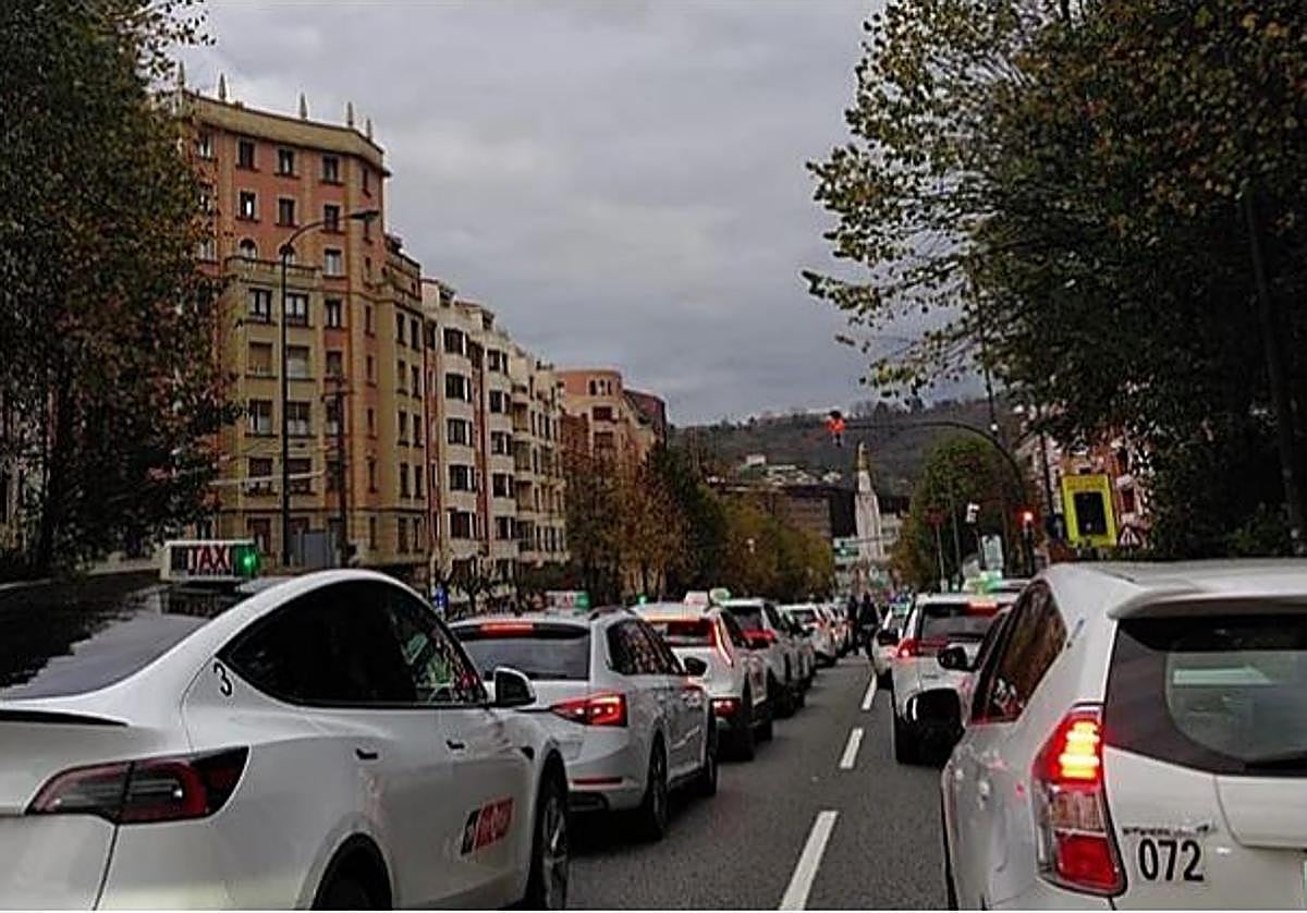 Taxis en Bilbao este martes.