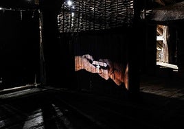 Uno de los rincones de la exposición desplegada en el caserío hasta finales de enero del próximo año.