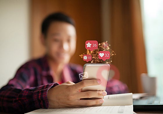 Solamente un 13% de los jóvenes vascos son capaces de identificar los bulos «con seguridad»