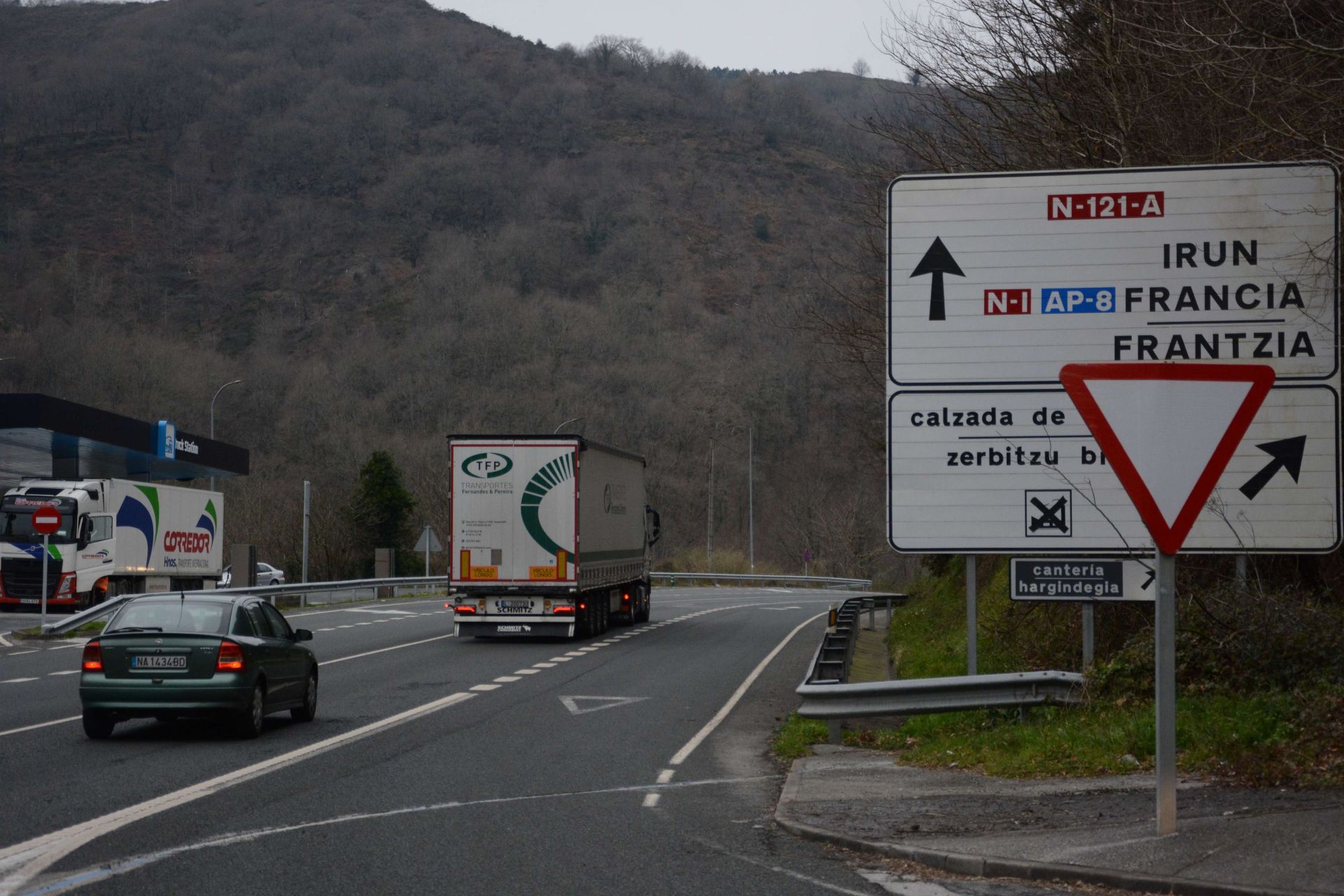 La nieve se suma a los chubascos por la masa de aire ártico en Gipuzkoa