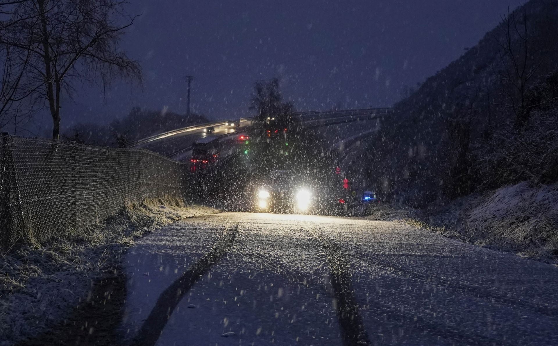La nieve se suma a los chubascos por la masa de aire ártico en Gipuzkoa