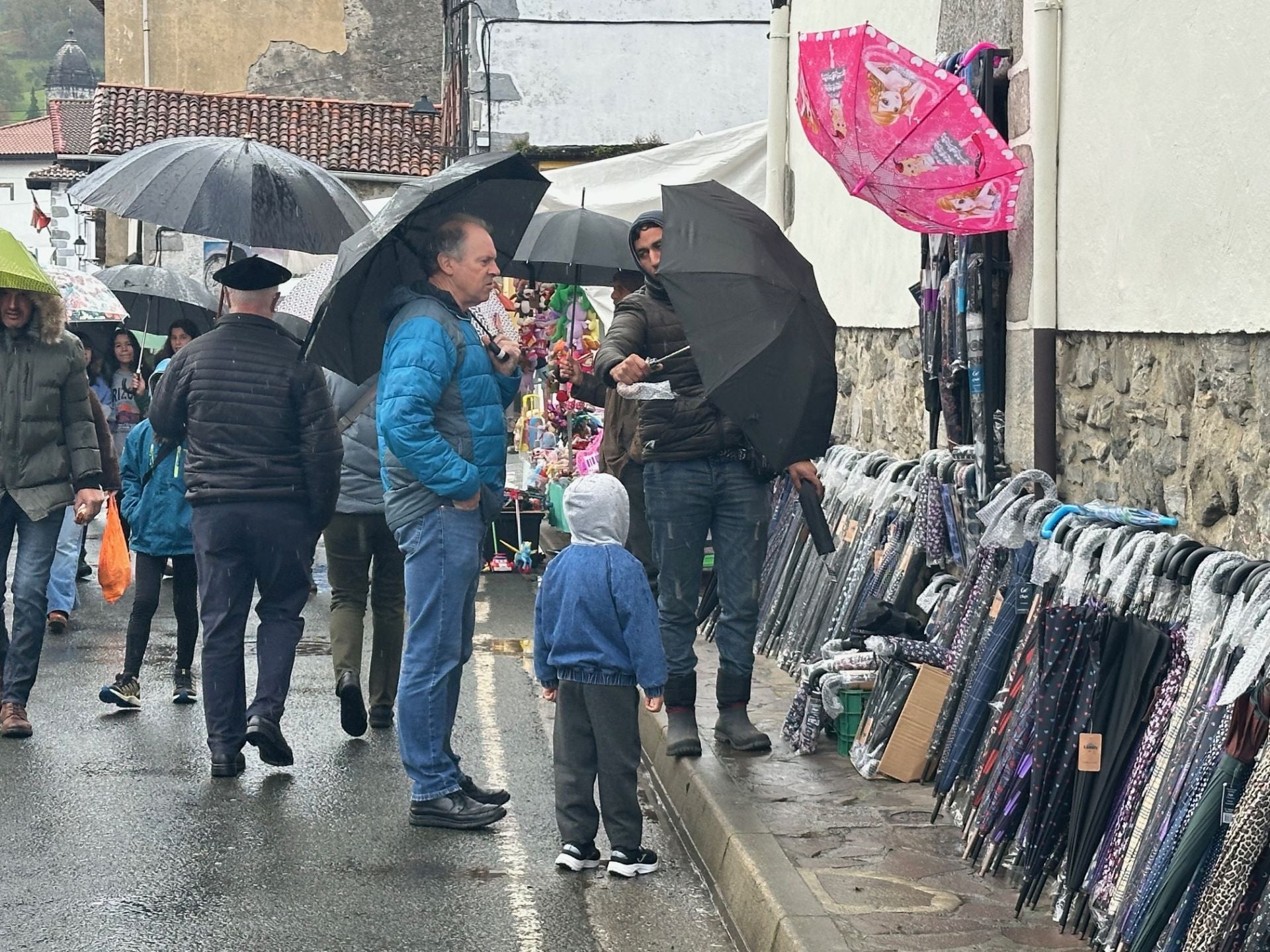 Ferias lluviosas y sin ganado