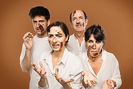 Antzezlanaren promozio kartela parte hartuko duten lau aktorekin.