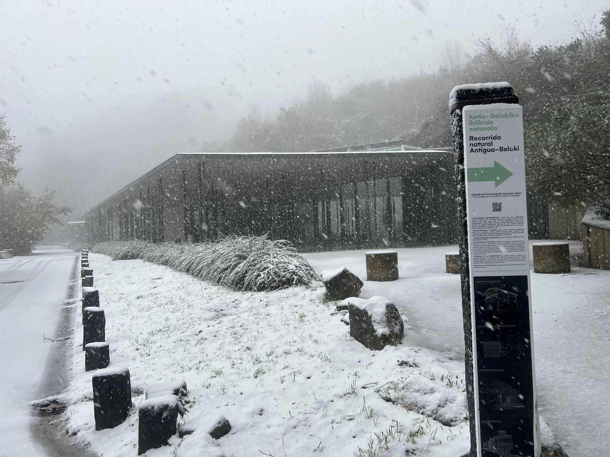 Primeras imágenes de postal en las cimas de Urola Garaia